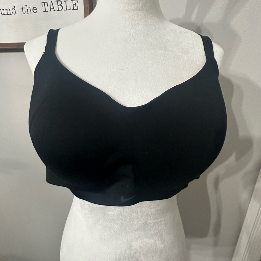 Nike Women's Black Sports Bra